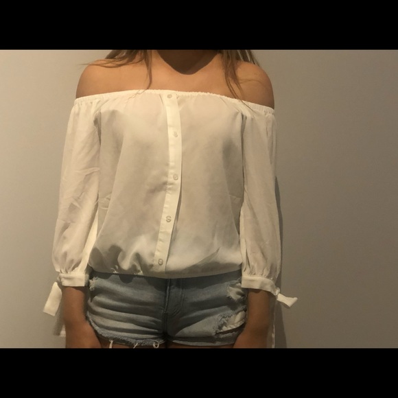 Woman shirt - Picture 1 of 3